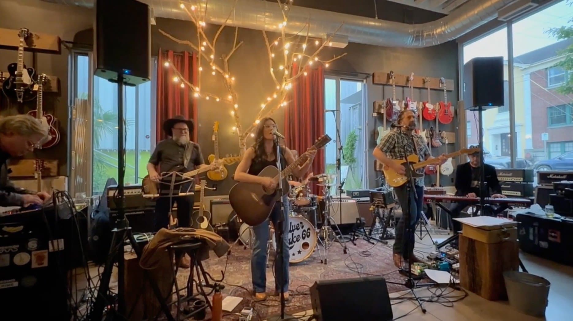 Band Playing At Meridian Restaurant