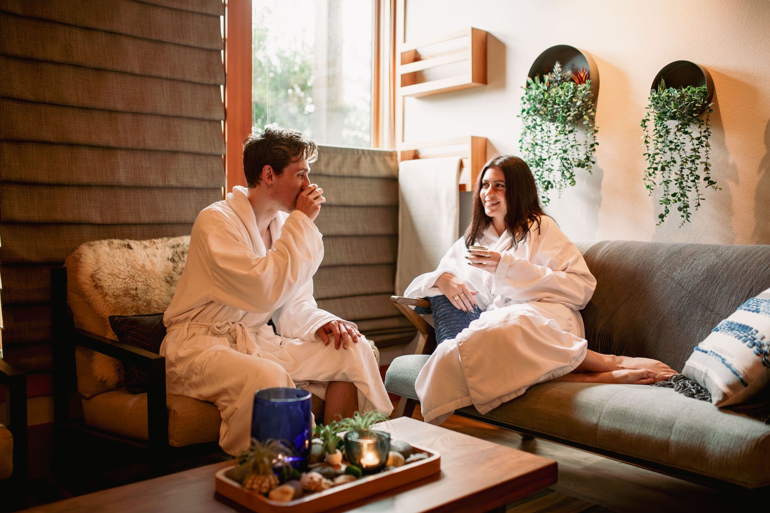 Two people relaxing with some tea at the spa at Inn at Cape Kiwanda