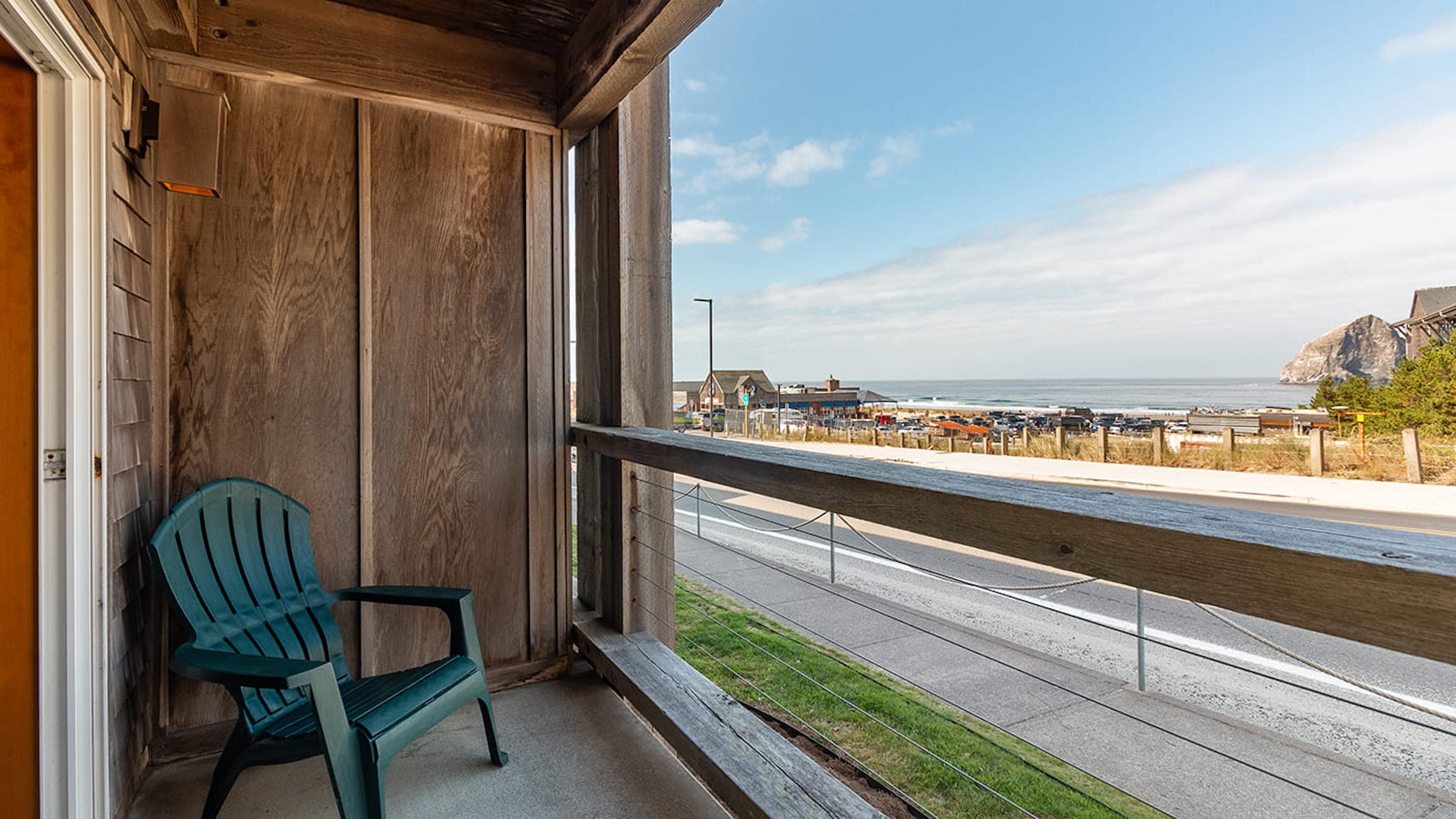 Inn At Cape Kiwanda Signature King Jetted Tub Partial View room balcony with a view of the ocean